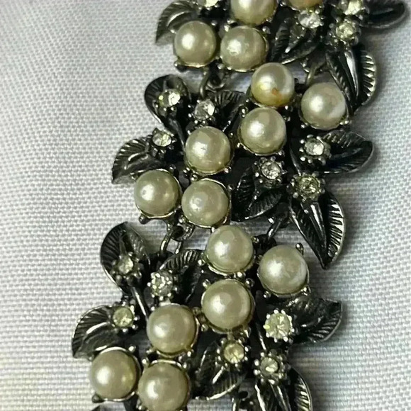 Vintage Florenza Juliana D&E Delizza & Elster Bracelet pearls and Rhinestones - Picture 5 of 7